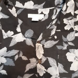 Island passport 3xl black floral hawaiian